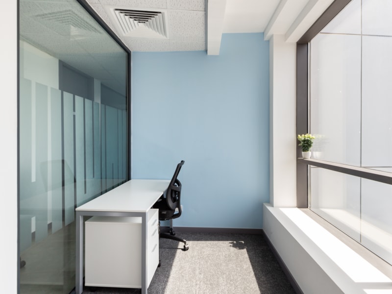 1 Person Coworking Space at Liberation Road, Accra | Office Hub