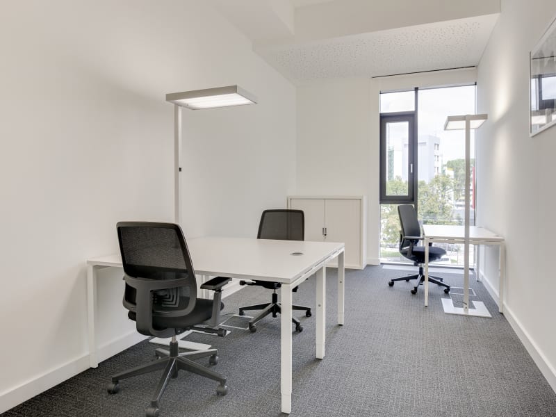 30 Person Private Office at 26 Patriot Place, Foxborough | Office Hub